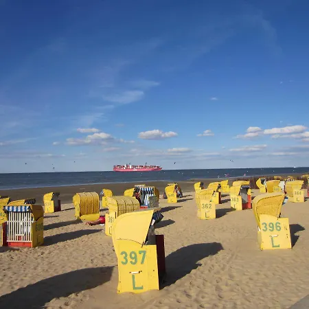 Lord Nelson App. 302 アパート